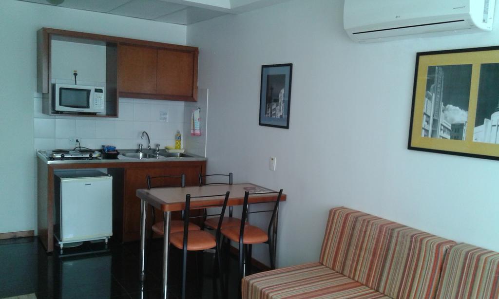 Collins Trade Hotel Porto Alegre Esterno foto