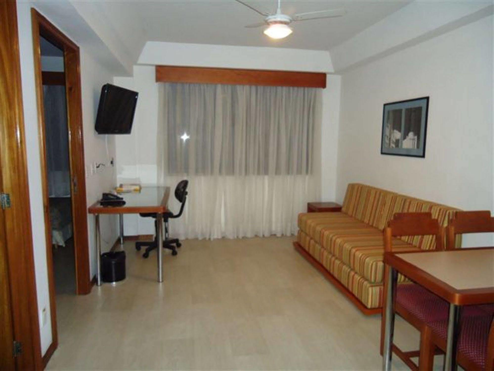 Collins Trade Hotel Porto Alegre Esterno foto