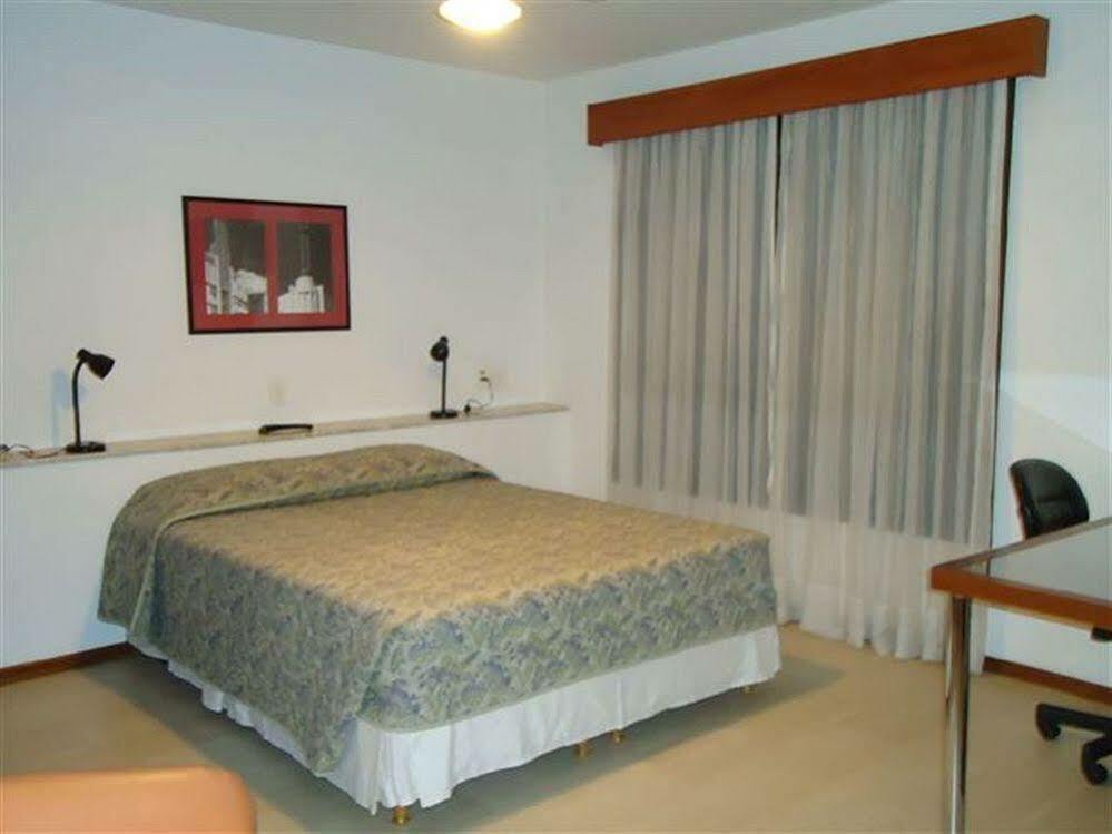 Collins Trade Hotel Porto Alegre Esterno foto