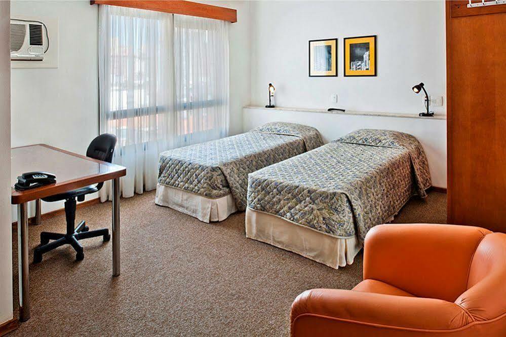Collins Trade Hotel Porto Alegre Esterno foto